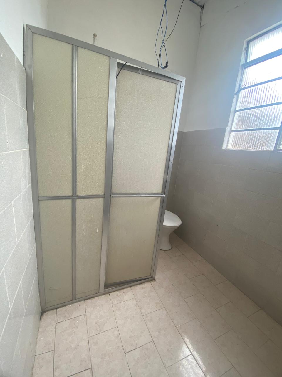 Casa para alugar com 2 quartos, 50m² - Foto 5