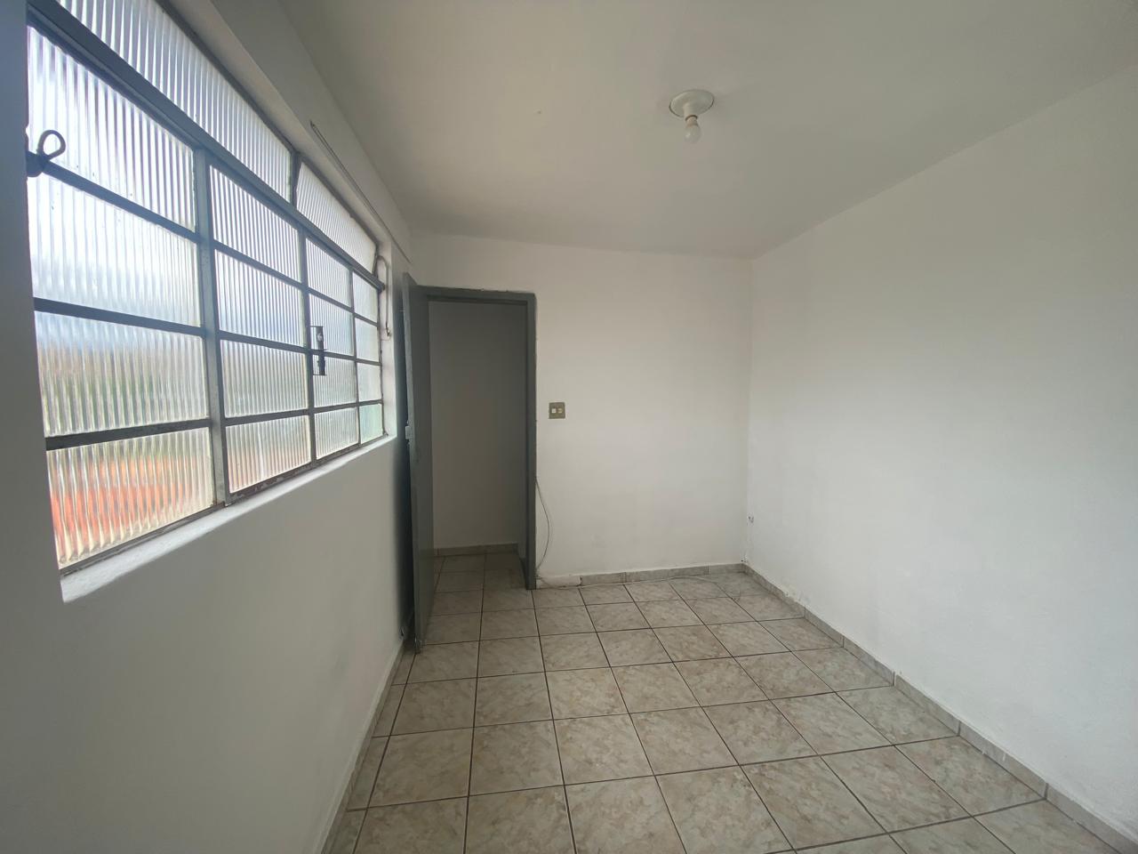 Casa para alugar com 2 quartos, 50m² - Foto 1