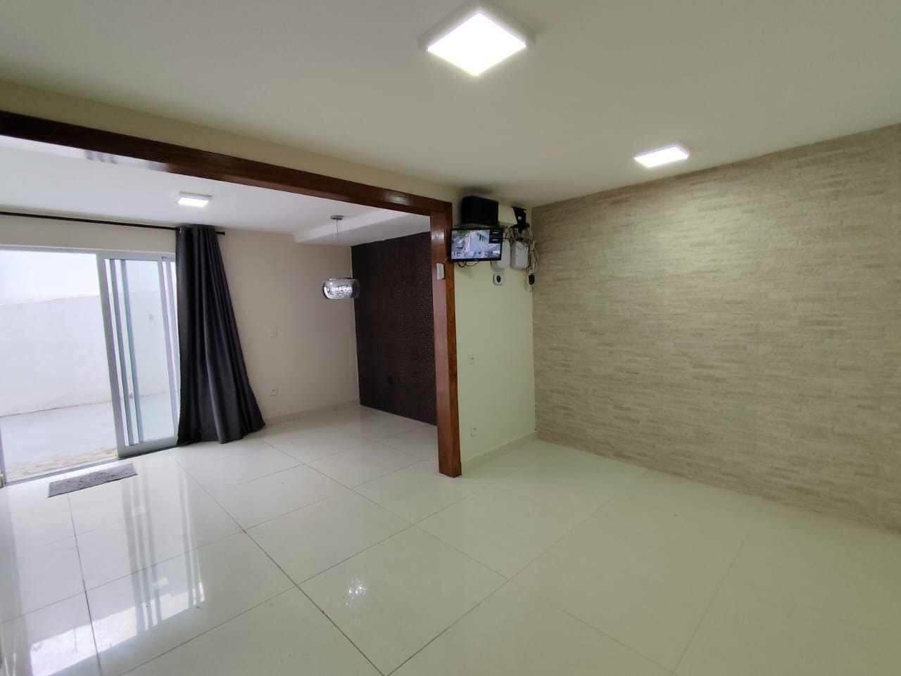 Casa à venda com 5 quartos, 255m² - Foto 4