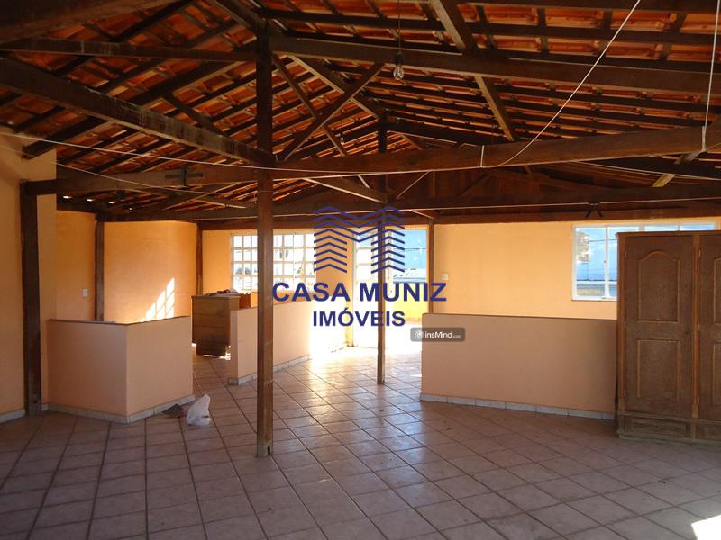 Casa à venda com 3 quartos, 372m² - Foto 3