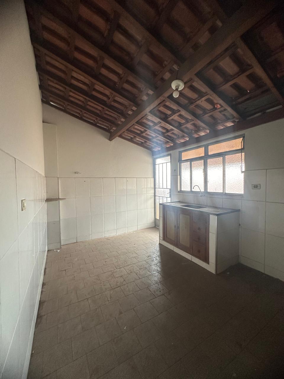 Casa para alugar com 7 quartos, 146m² - Foto 13