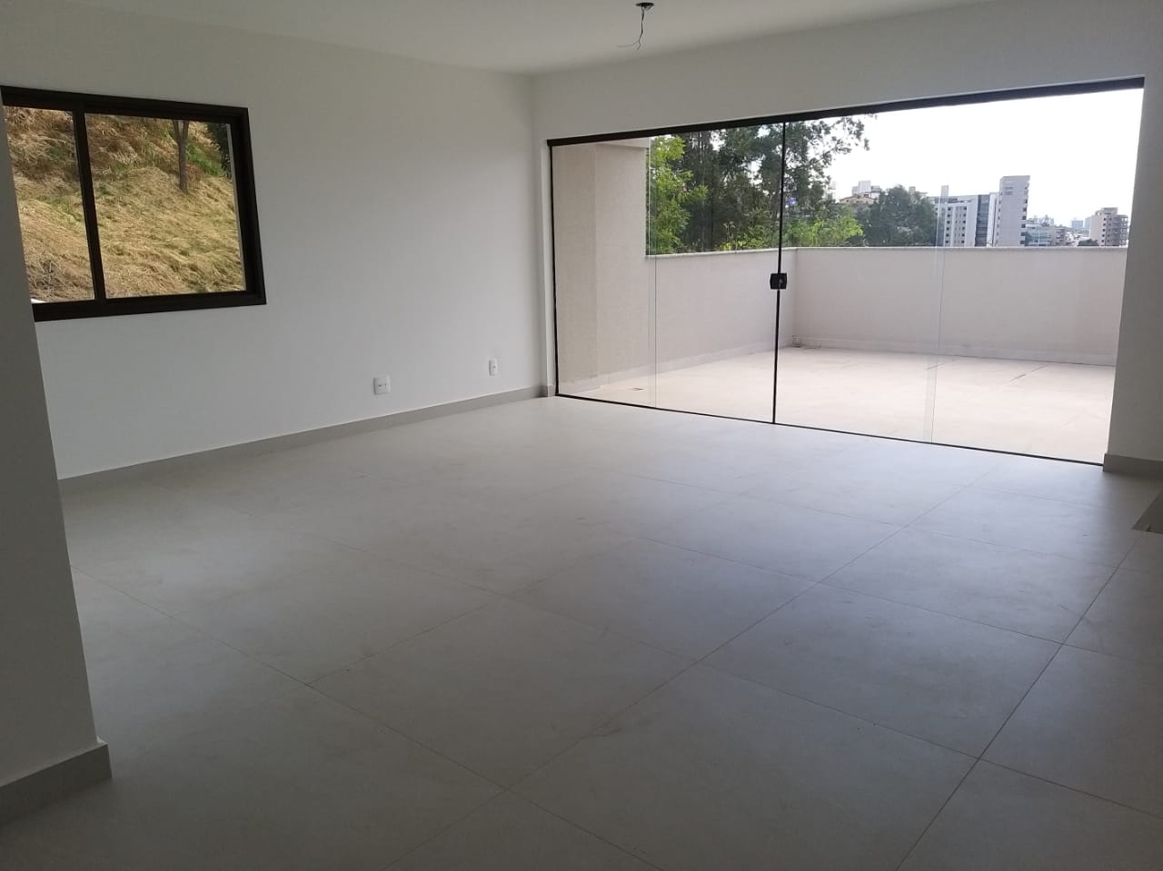 Cobertura à venda com 3 quartos, 158m² - Foto 1