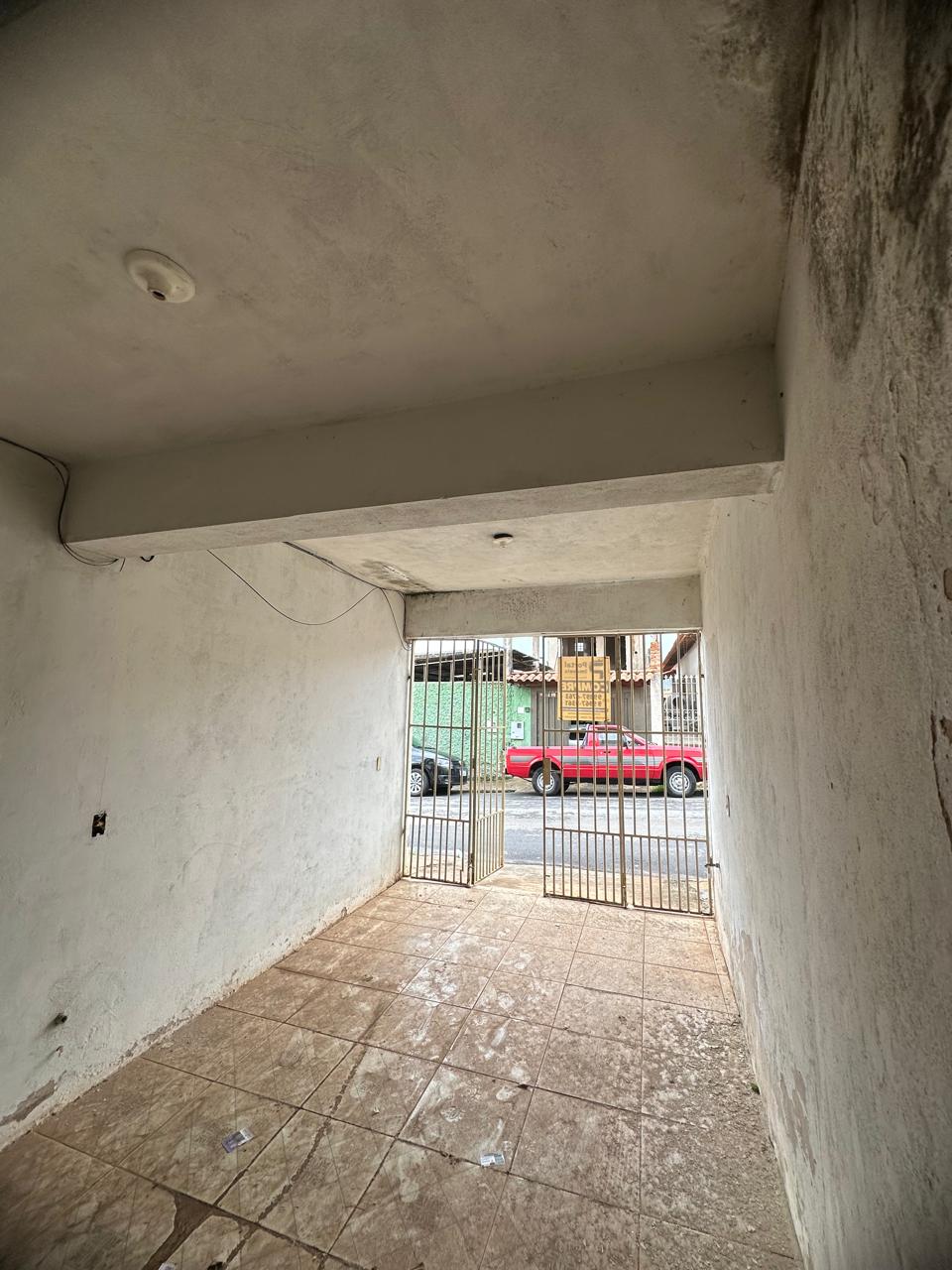 Casa à venda com 4 quartos, 159m² - Foto 2