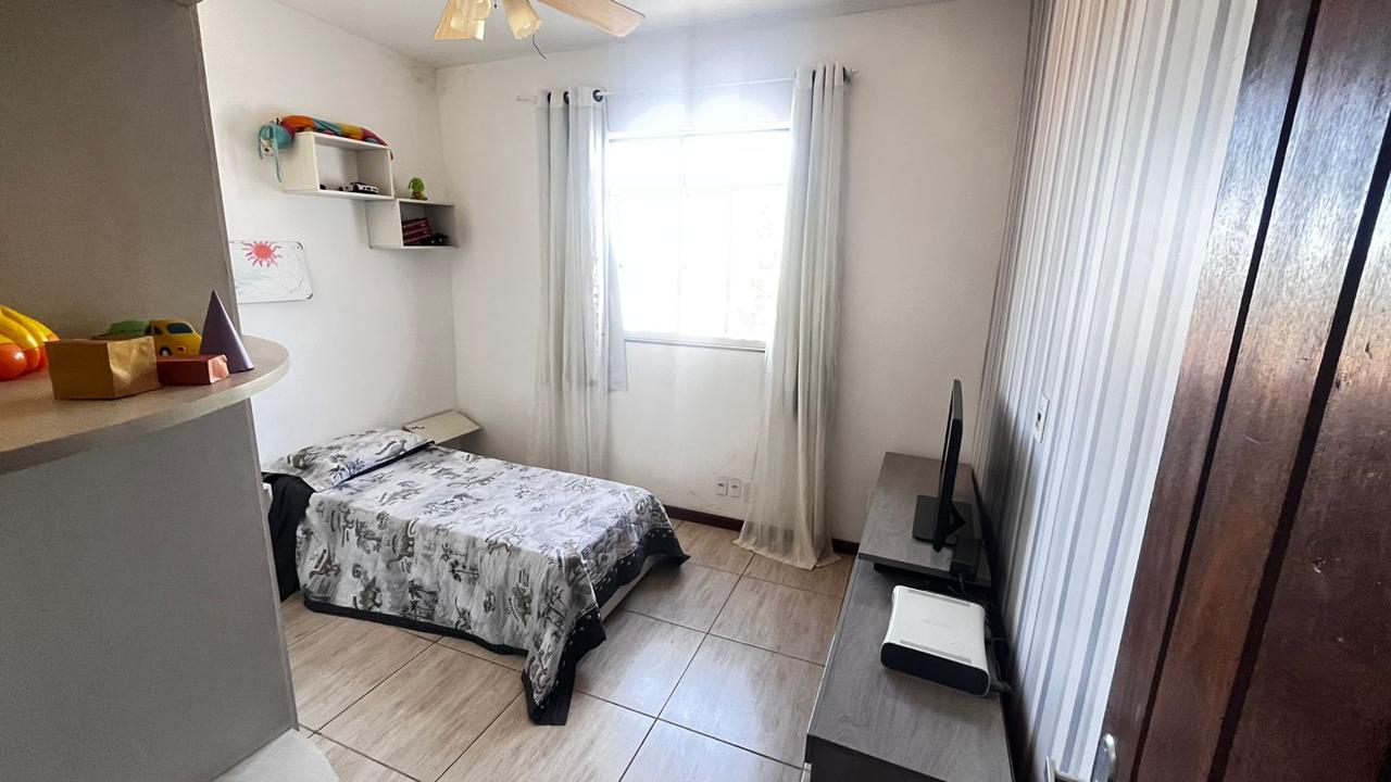 Casa à venda com 4 quartos, 340m² - Foto 13