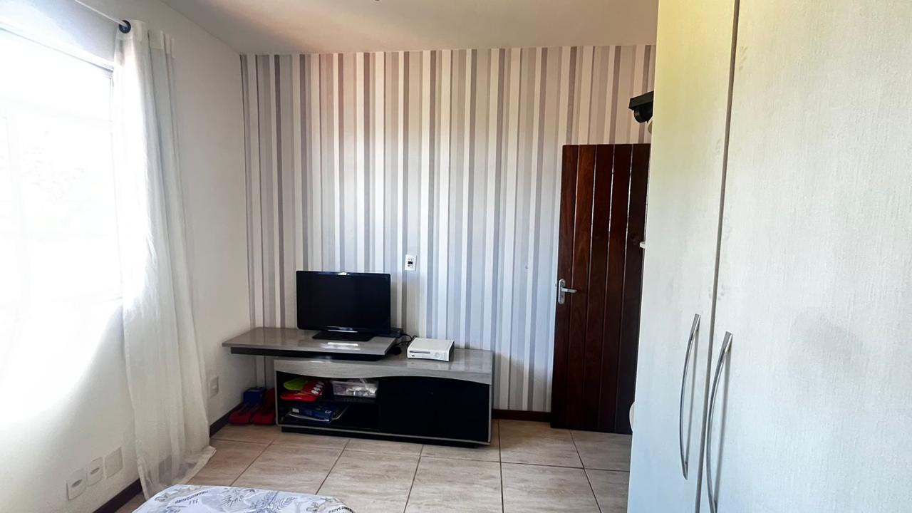 Casa à venda com 4 quartos, 340m² - Foto 15