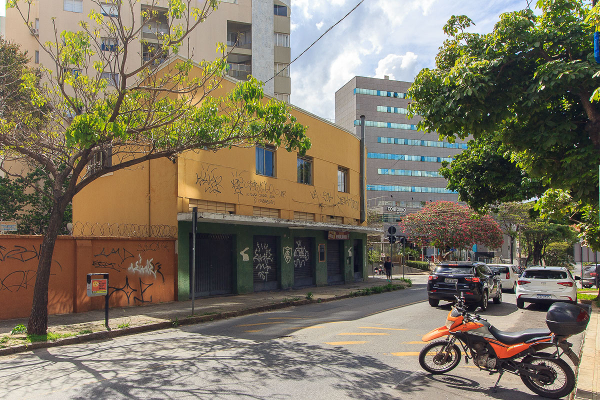 Casa à venda com 4 quartos, 240m² - Foto 7