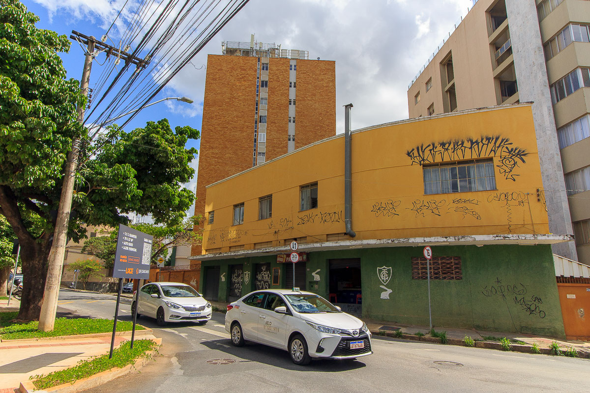 Loja-Salão à venda com 4 quartos, 240m² - Foto 1