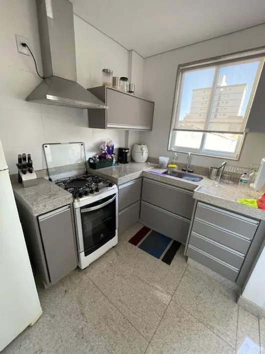 Apartamento à venda com 2 quartos, 65m² - Foto 10