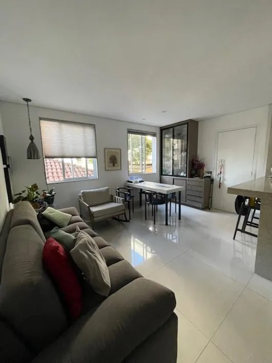 Apartamento à venda com 2 quartos, 65m² - Foto 1