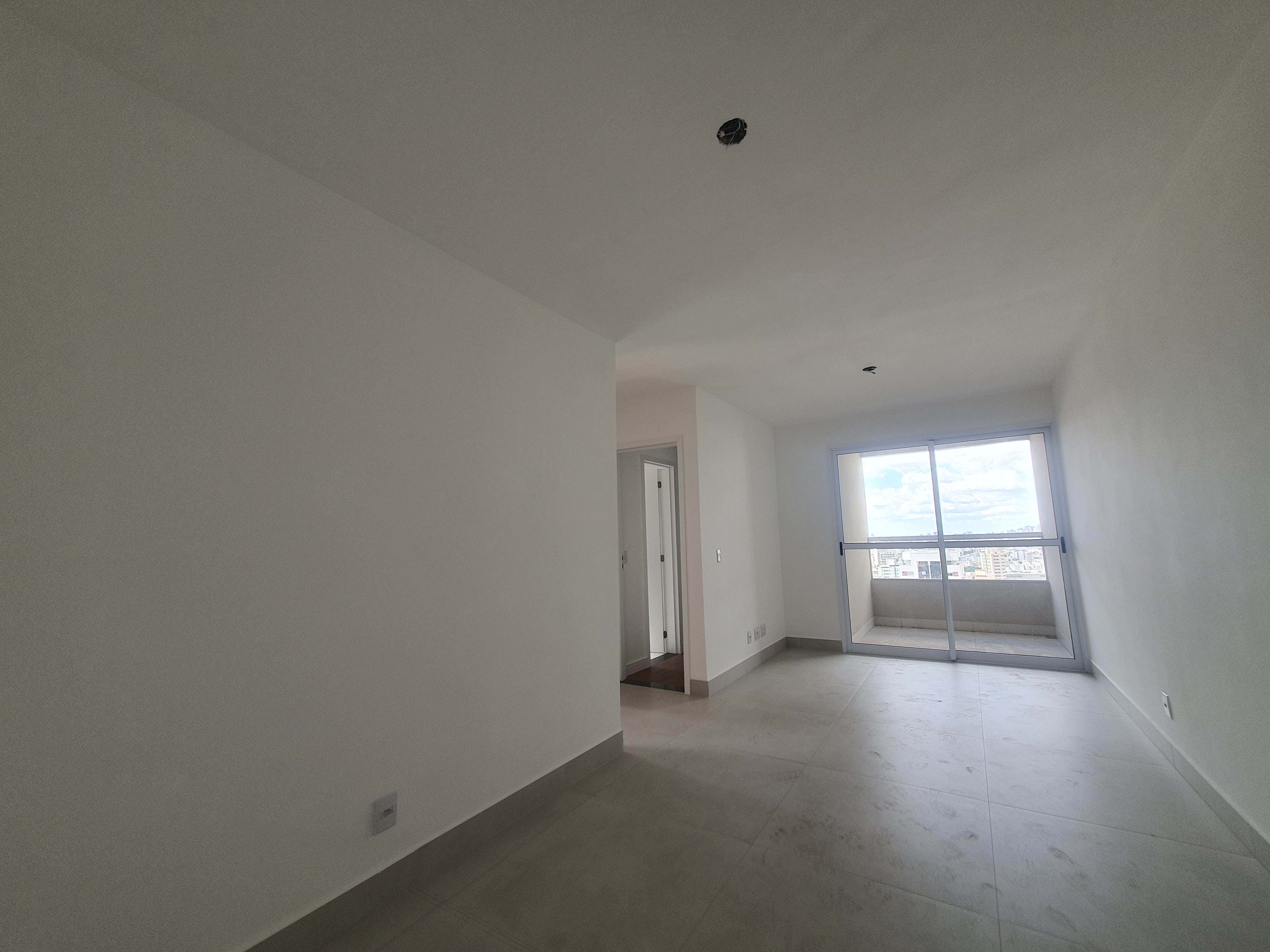 Apartamento à venda com 2 quartos, 60m² - Foto 1