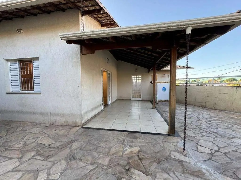 Casa à venda com 3 quartos, 169m² - Foto 22