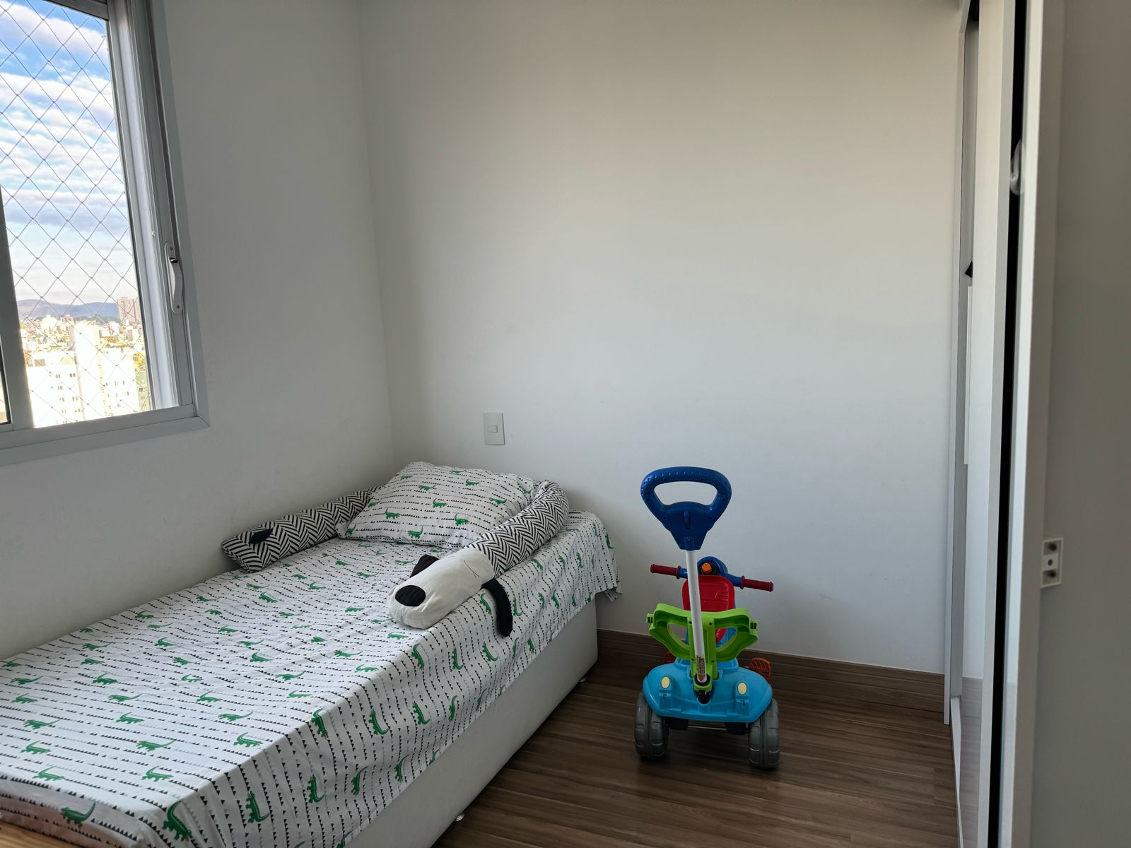 Apartamento à venda com 4 quartos, 148m² - Foto 10