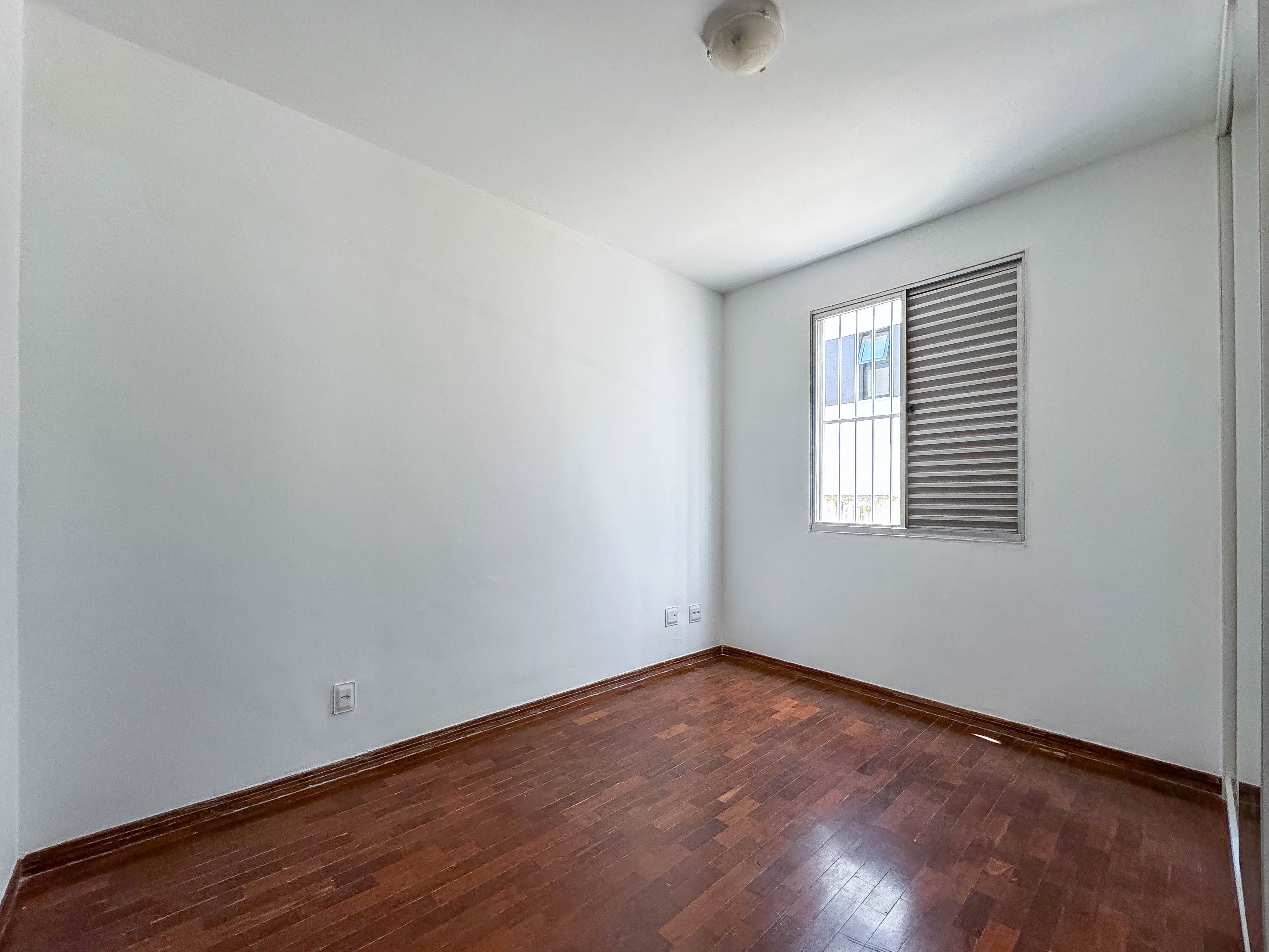 Apartamento à venda com 3 quartos, 95m² - Foto 10