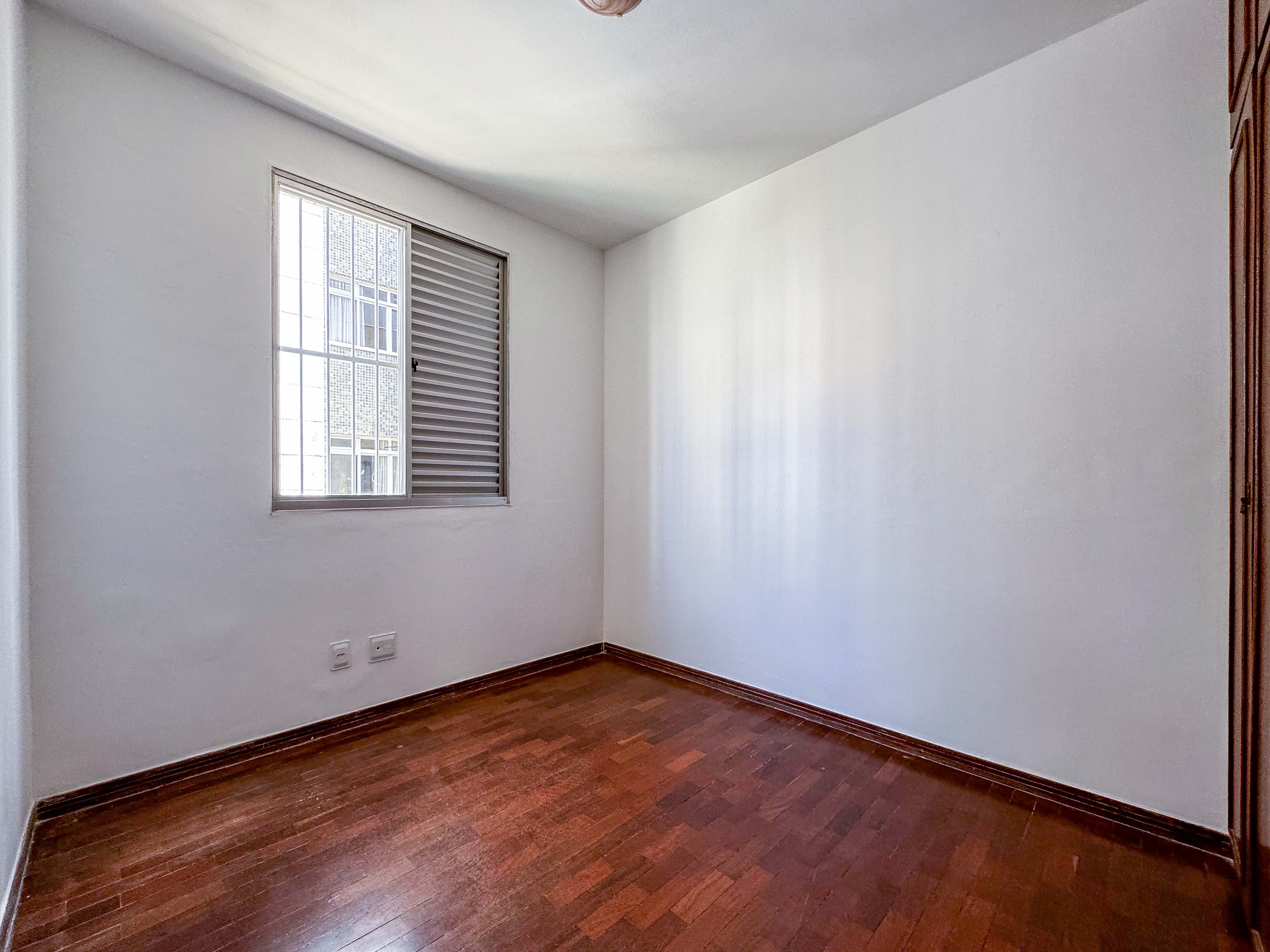 Apartamento à venda com 3 quartos, 95m² - Foto 13