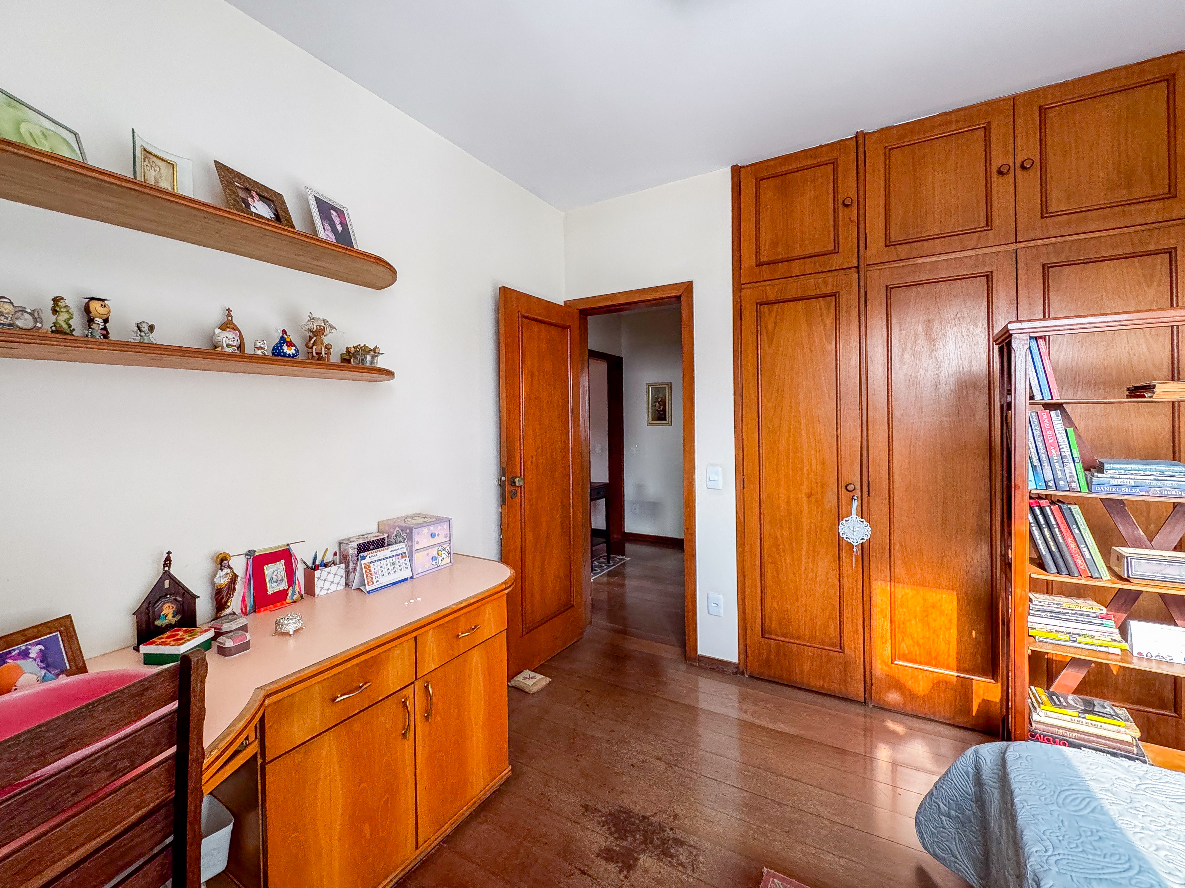 Apartamento à venda com 4 quartos, 160m² - Foto 19