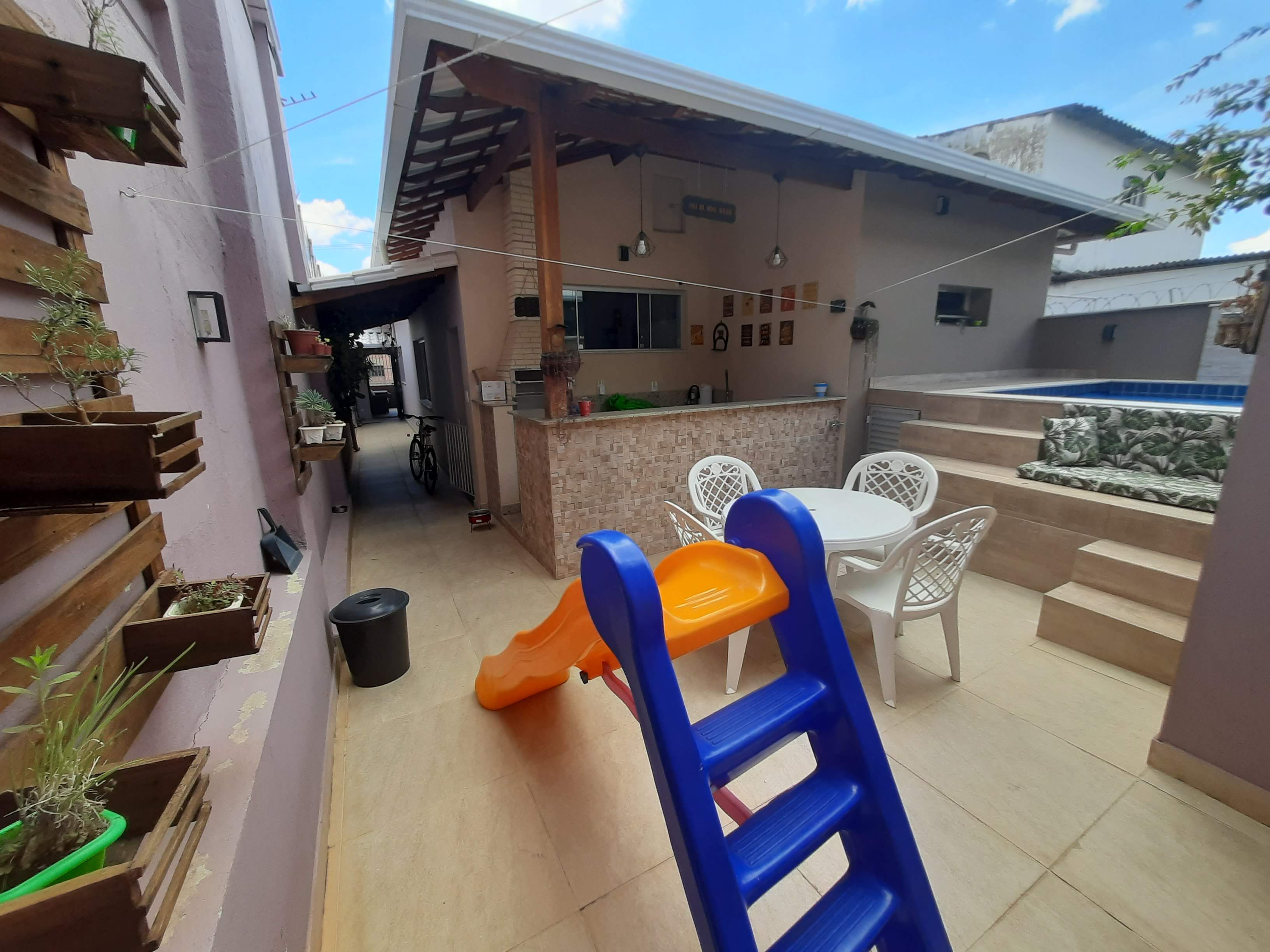 Casa à venda com 3 quartos, 124m² - Foto 4