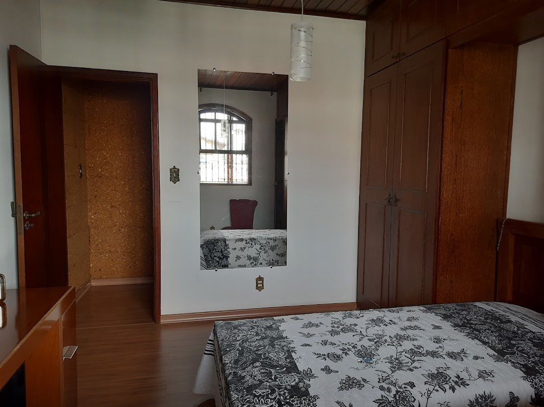 Casa à venda com 4 quartos, 200m² - Foto 19