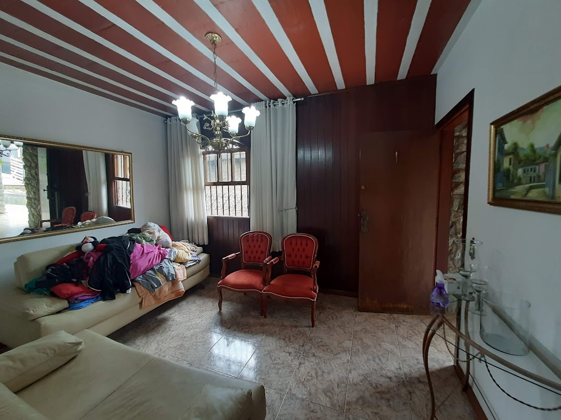 Casa à venda com 4 quartos, 200m² - Foto 12