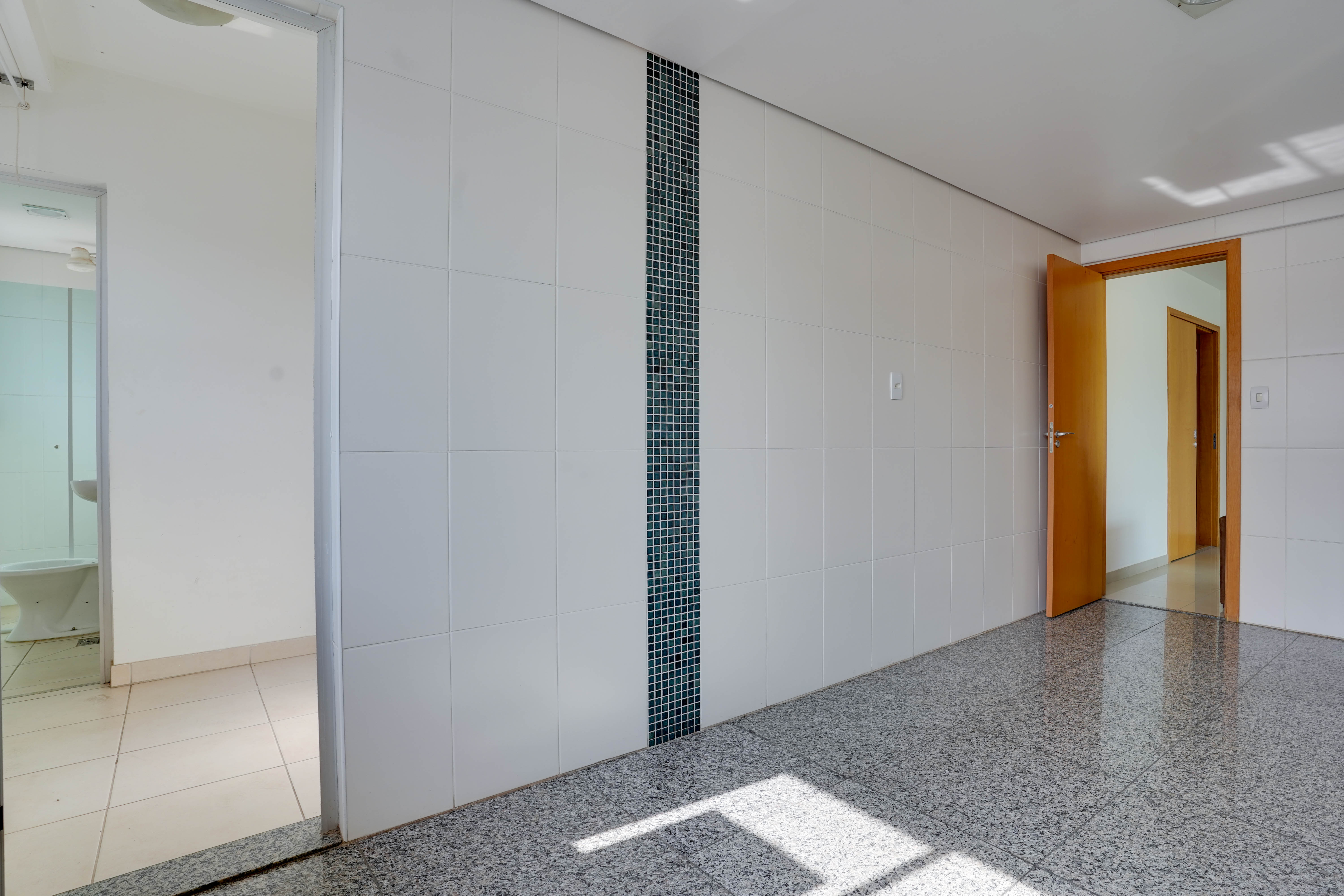 Apartamento à venda com 4 quartos, 137m² - Foto 22