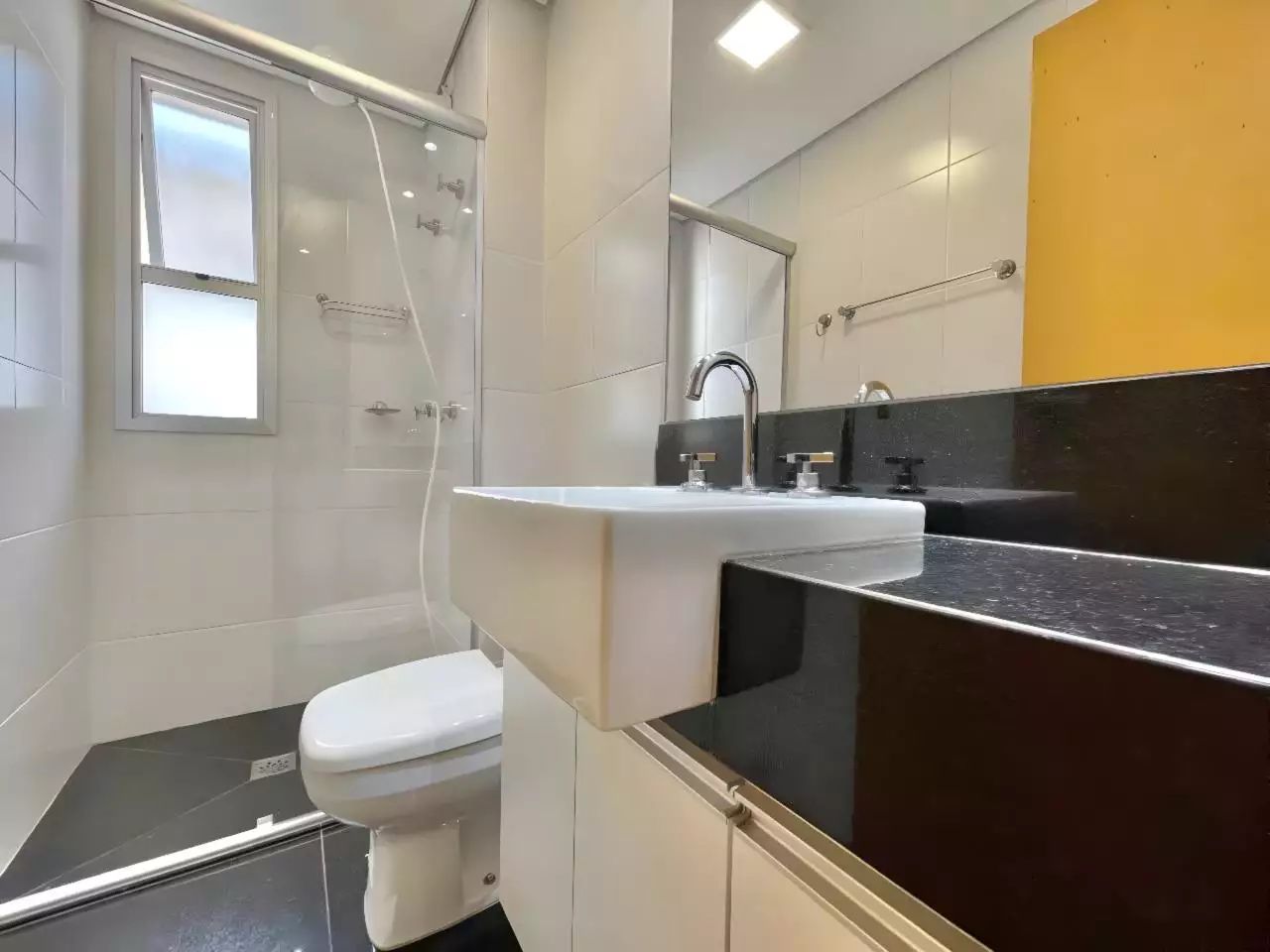 Apartamento à venda com 2 quartos, 63m² - Foto 15