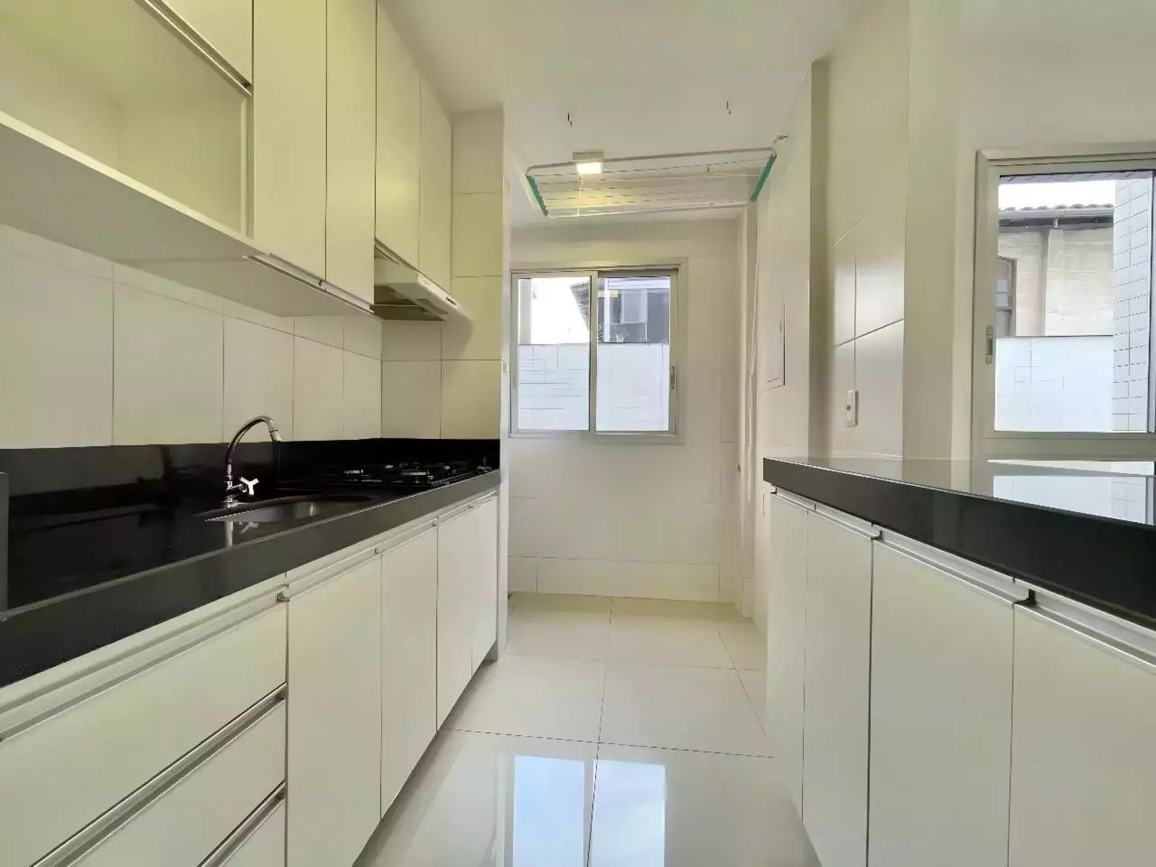 Apartamento à venda com 2 quartos, 63m² - Foto 6