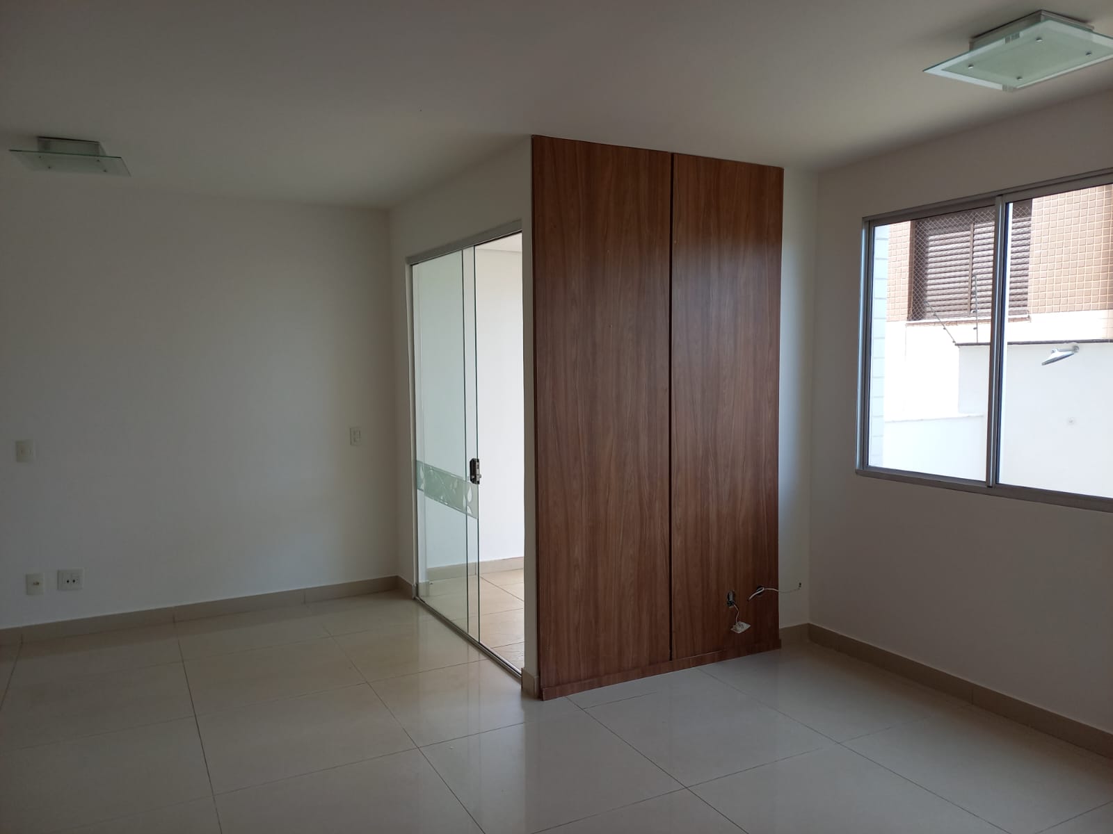 Apartamento para alugar com 4 quartos, 130m² - Foto 3