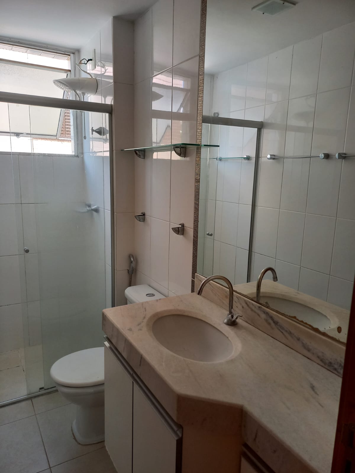 Apartamento para alugar com 4 quartos, 130m² - Foto 19