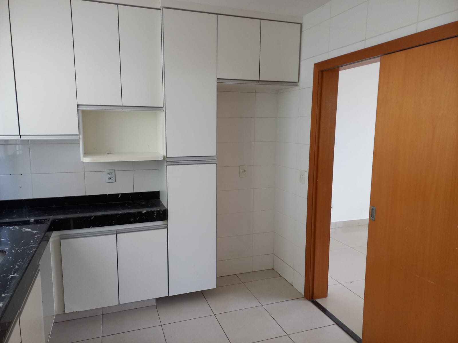 Apartamento para alugar com 4 quartos, 130m² - Foto 9