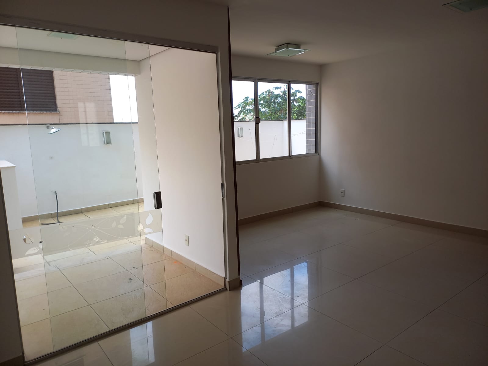 Apartamento para alugar com 4 quartos, 130m² - Foto 5