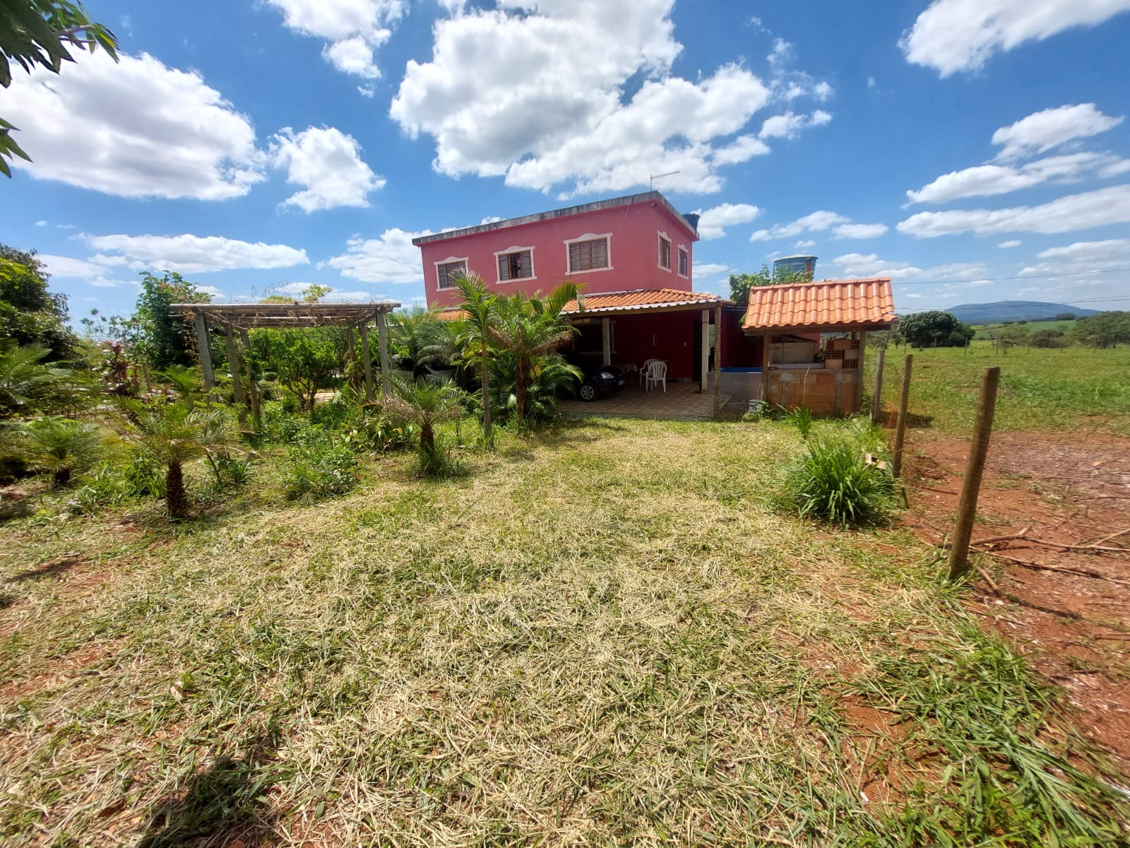 Chácara à venda com 3 quartos, 4300m² - Foto 2