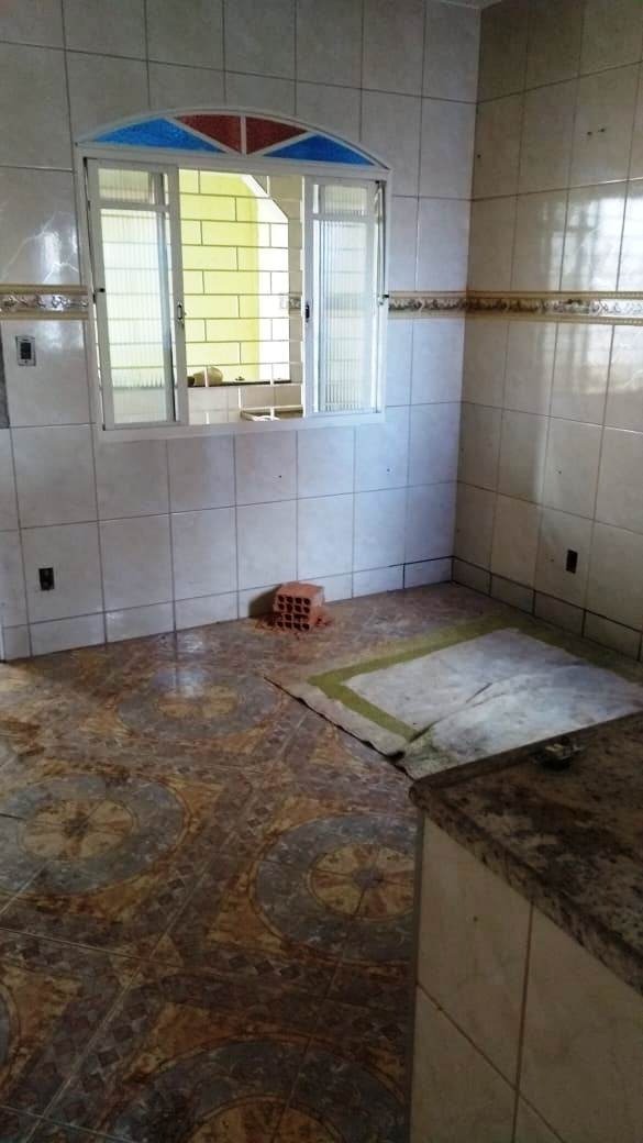 Casa à venda com 4 quartos, 162m² - Foto 11