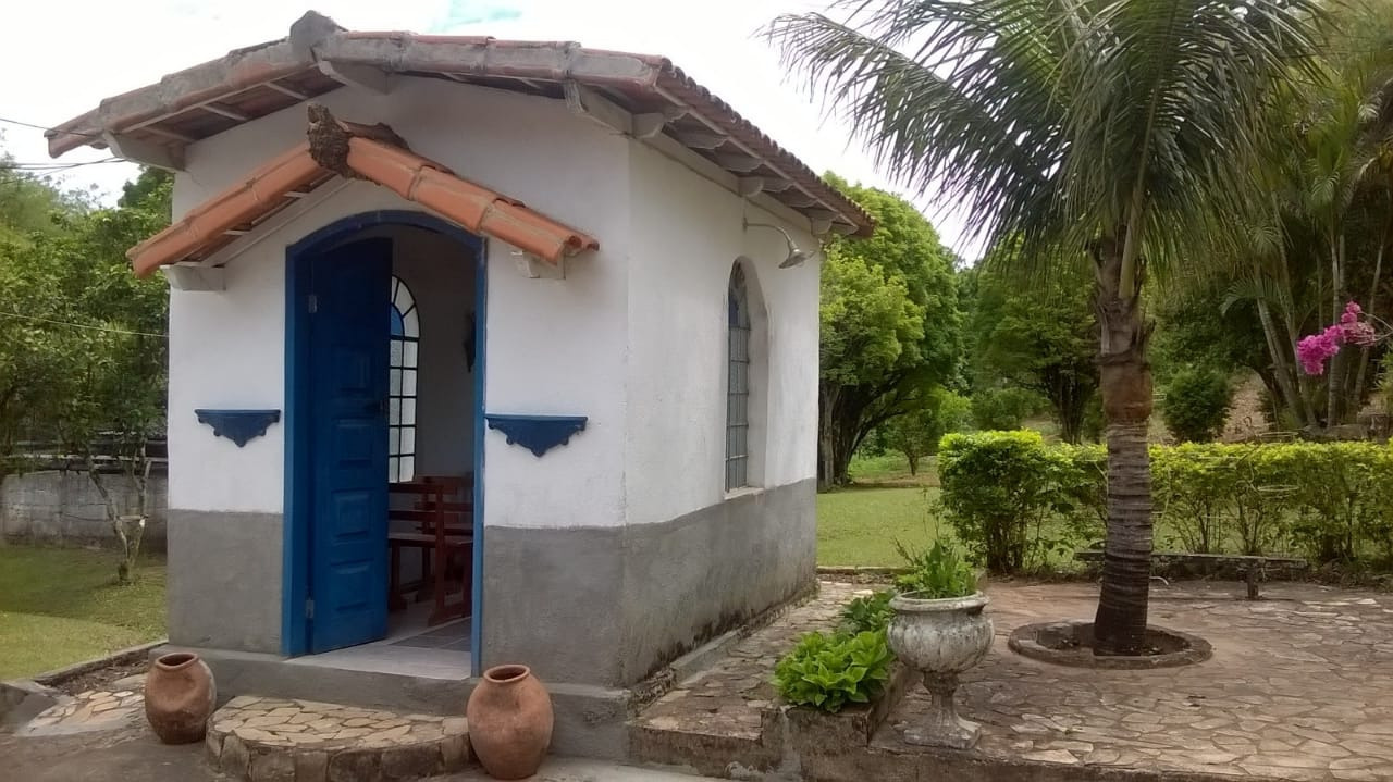 Chácara à venda com 3 quartos, 220m² - Foto 10