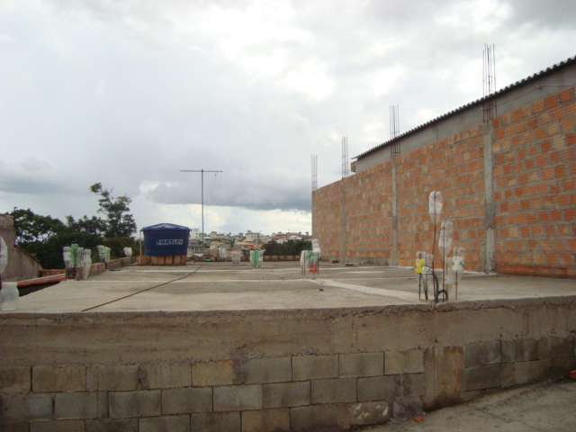 Casa à venda com 3 quartos, 200m² - Foto 6