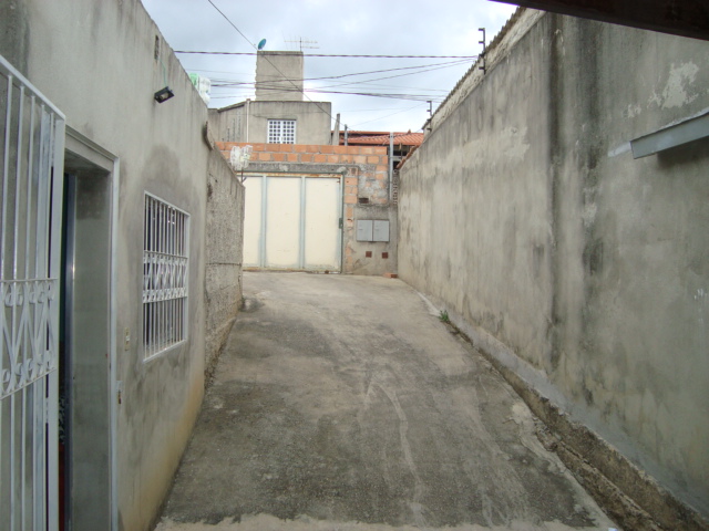 Casa à venda com 3 quartos, 200m² - Foto 11