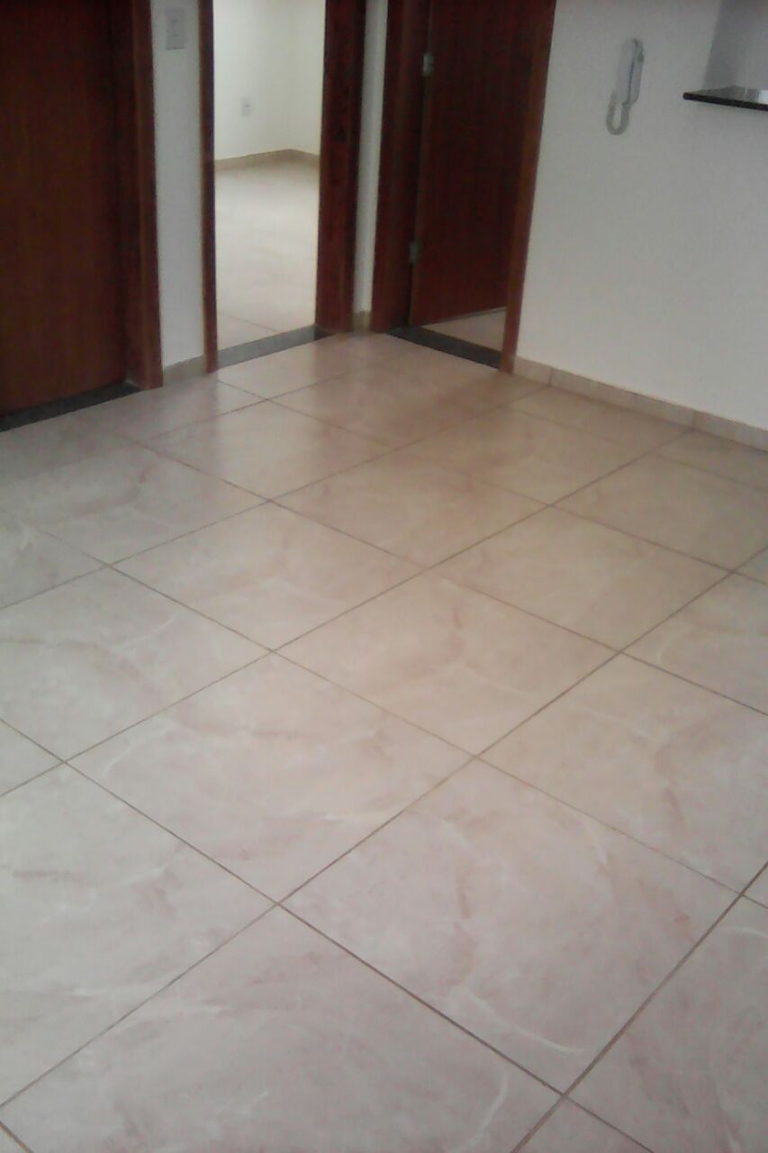 Apartamento à venda com 2 quartos, 48m² - Foto 2