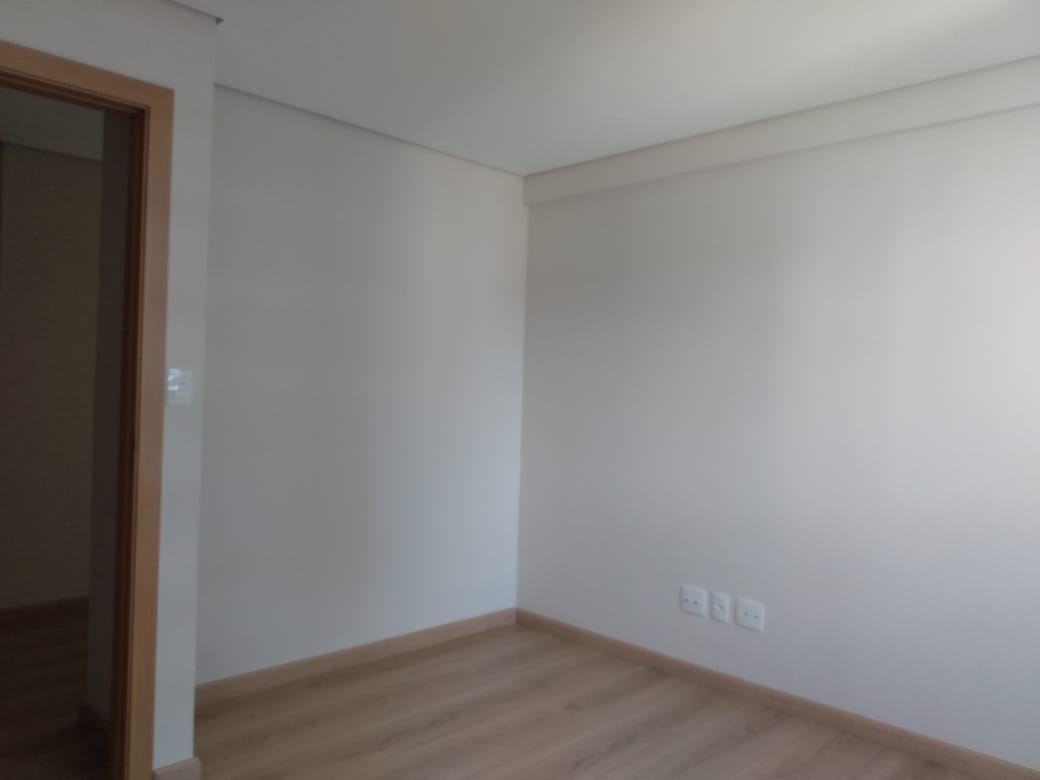 Apartamento à venda com 4 quartos, 134m² - Foto 11