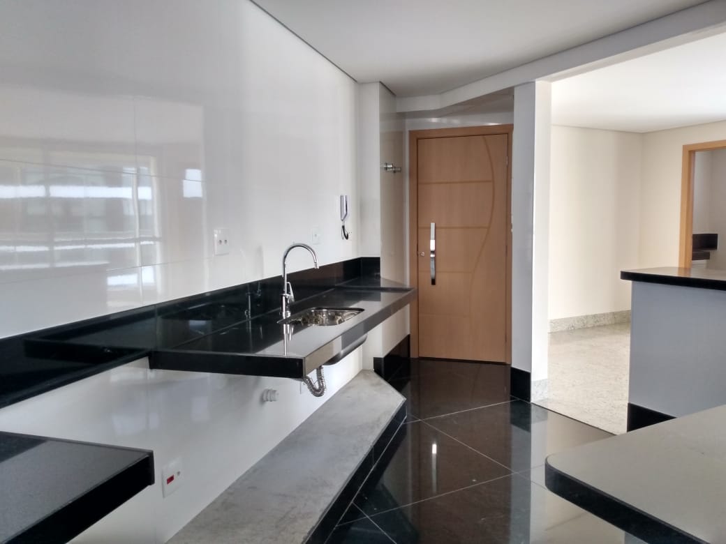 Apartamento à venda com 4 quartos, 134m² - Foto 5