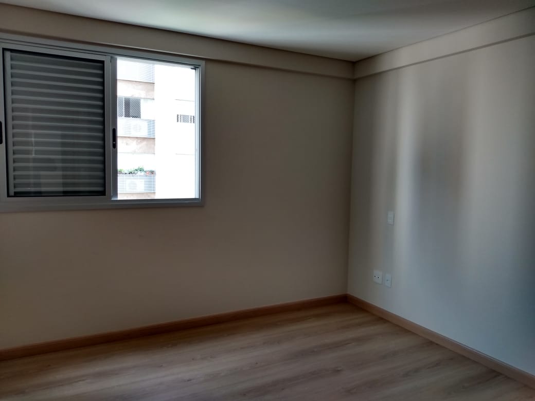 Apartamento à venda com 4 quartos, 134m² - Foto 9