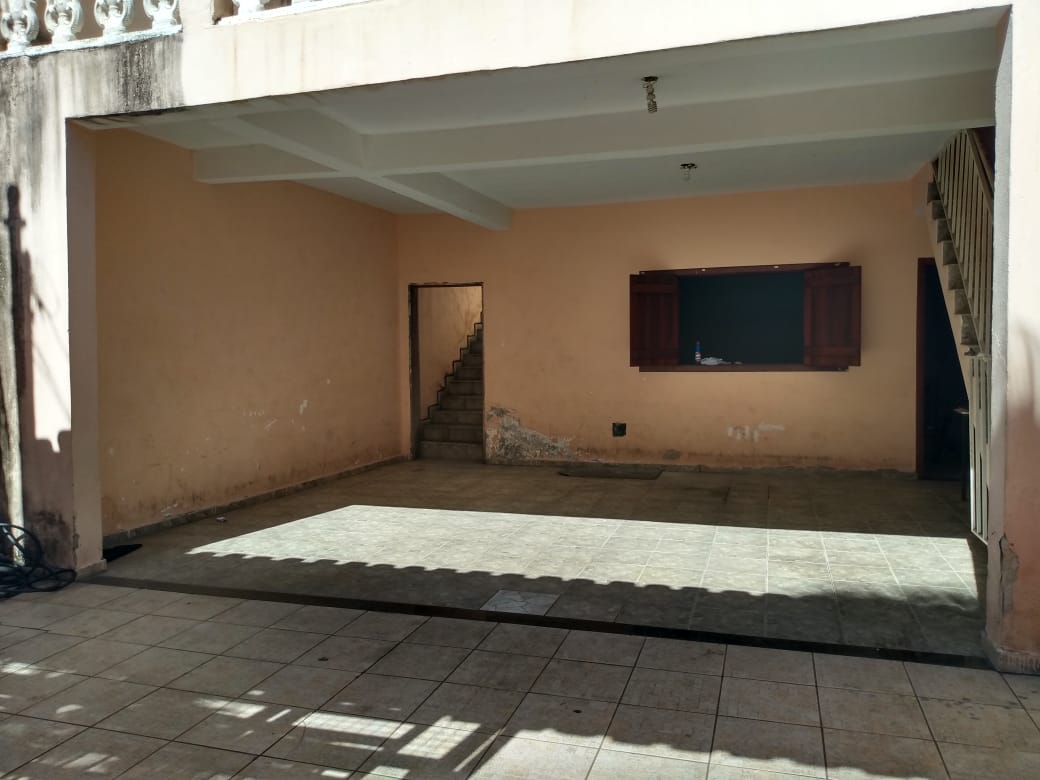 Casa à venda com 3 quartos, 120m² - Foto 2