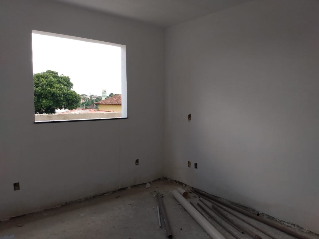 Apartamento à venda com 2 quartos, 60m² - Foto 5