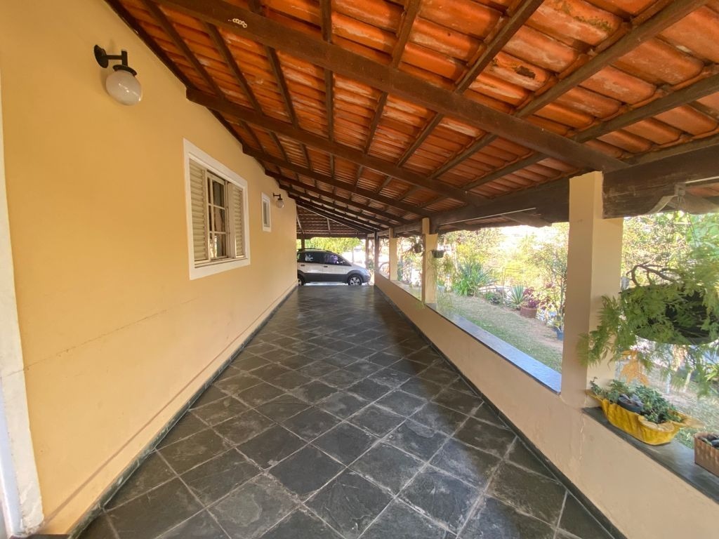 Casa à venda com 6 quartos, 360m² - Foto 6