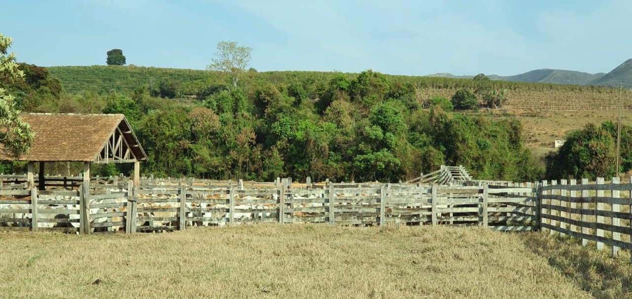 Chácara à venda com 2 quartos, 1936000m² - Foto 19