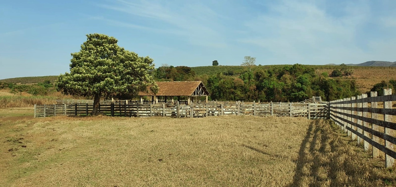 Chácara à venda com 2 quartos, 1936000m² - Foto 20