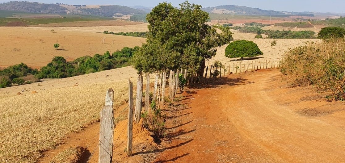 Chácara à venda com 2 quartos, 1936000m² - Foto 3