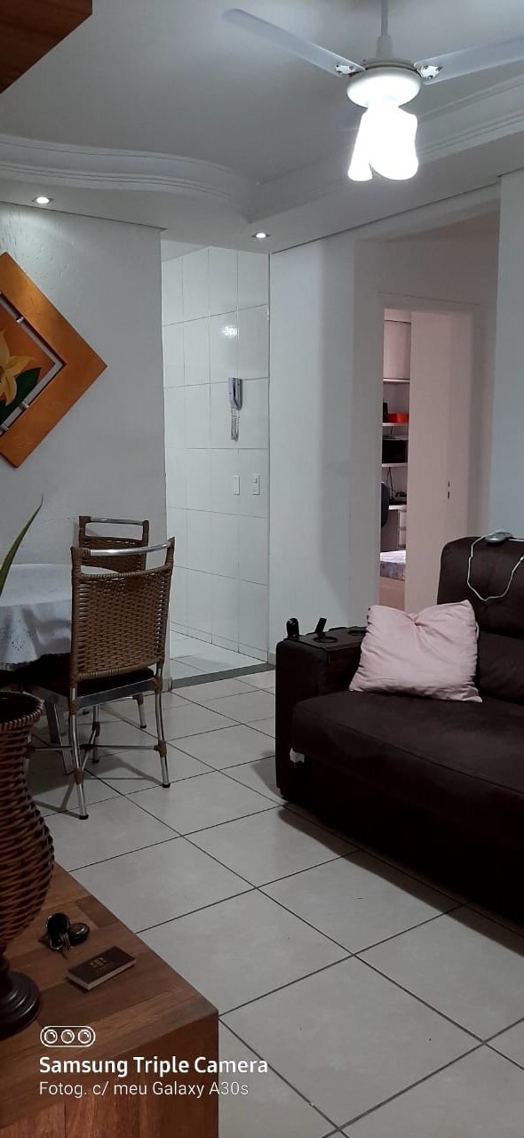 Apartamento à venda com 2 quartos, 60m² - Foto 2