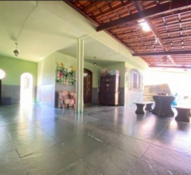 Casa à venda com 3 quartos, 360m² - Foto 2