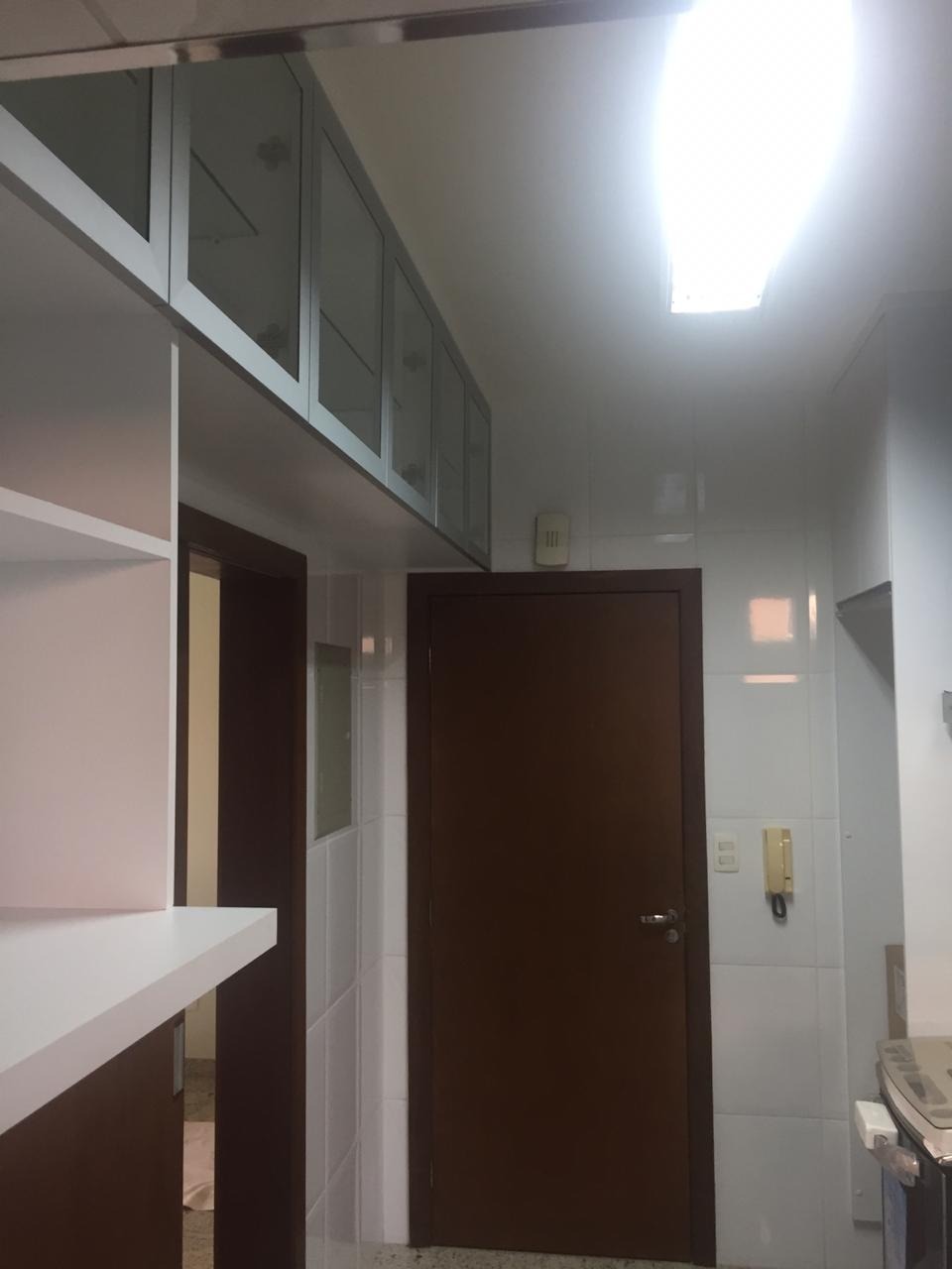 Apartamento à venda com 3 quartos, 121m² - Foto 8