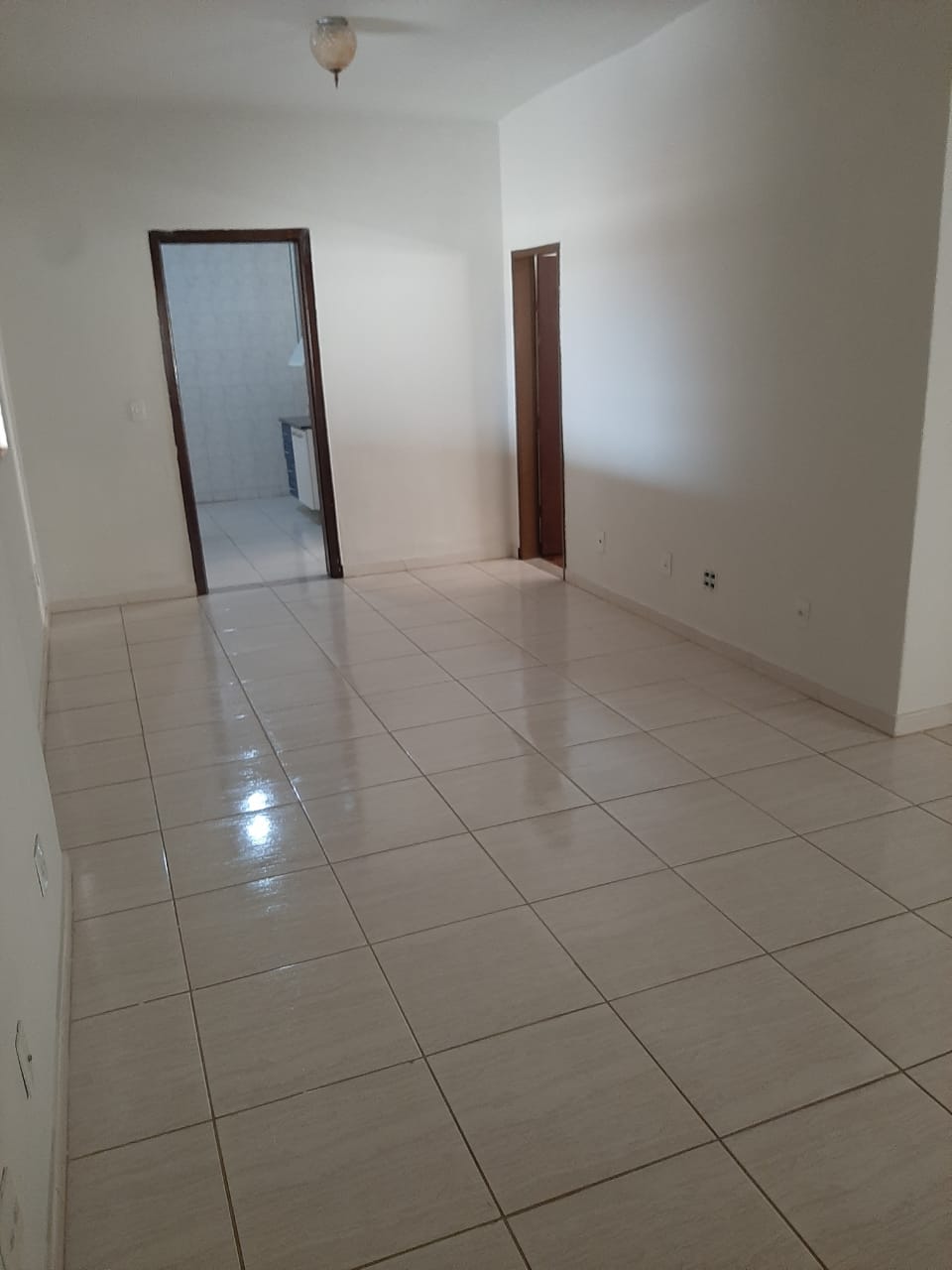 Casa à venda com 2 quartos, 250m² - Foto 10