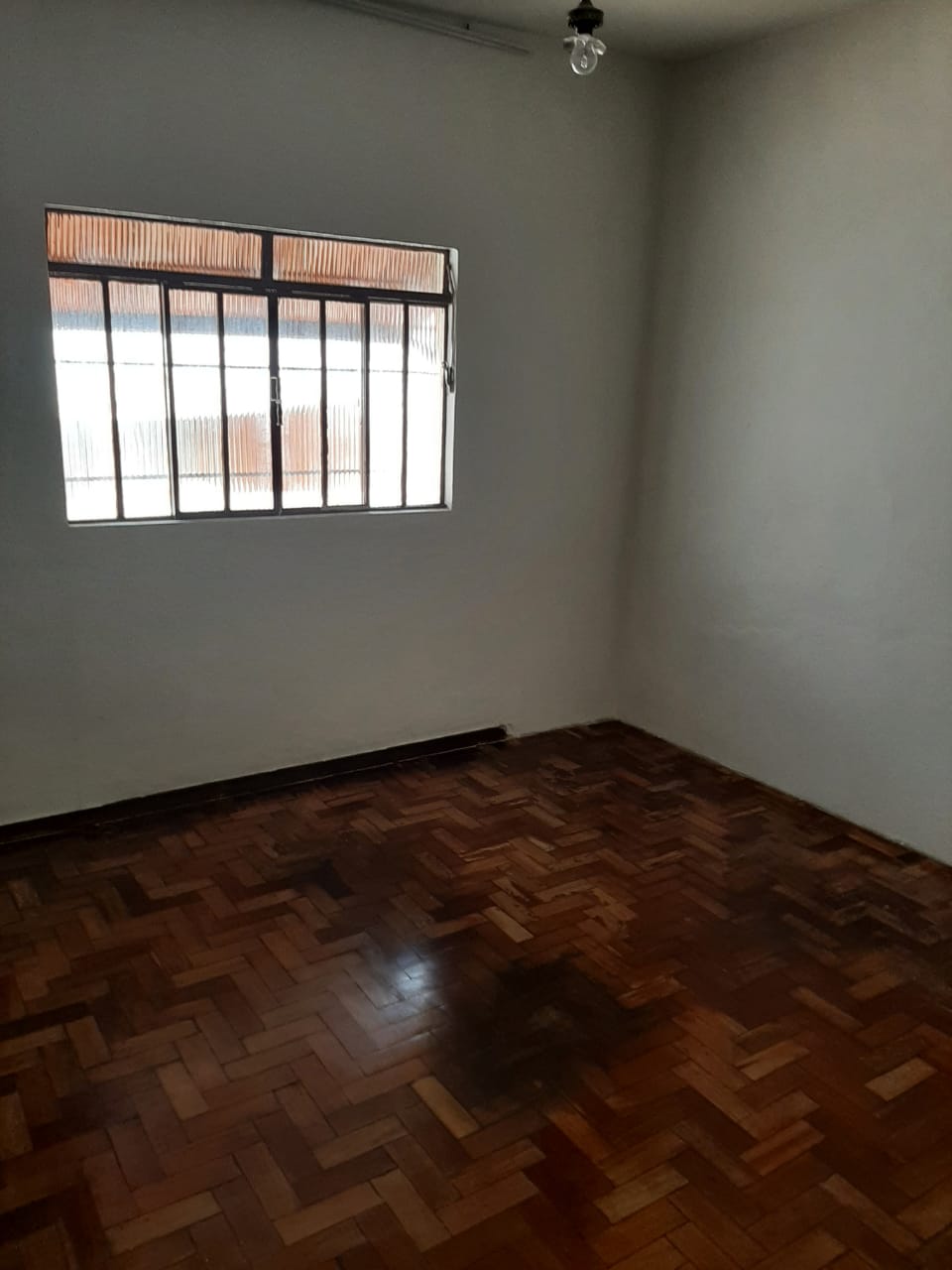 Casa à venda com 2 quartos, 250m² - Foto 17