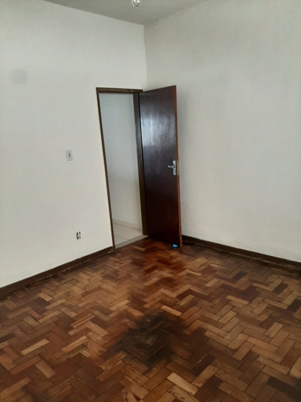 Casa à venda com 2 quartos, 250m² - Foto 15